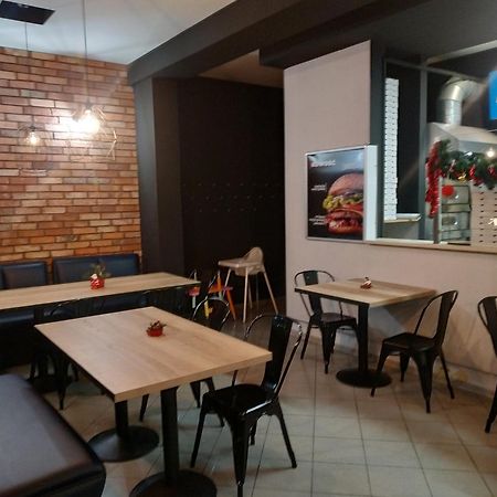 Pokoje Nad Pizzeria بوزنان المظهر الخارجي الصورة